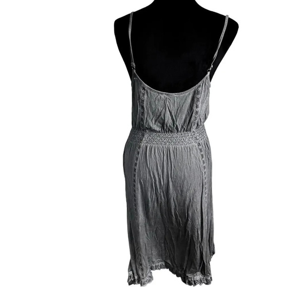 POL‎ Acid Wash High Low Smocked Waist Tunic Tank with Lace - Picture 4 of 6